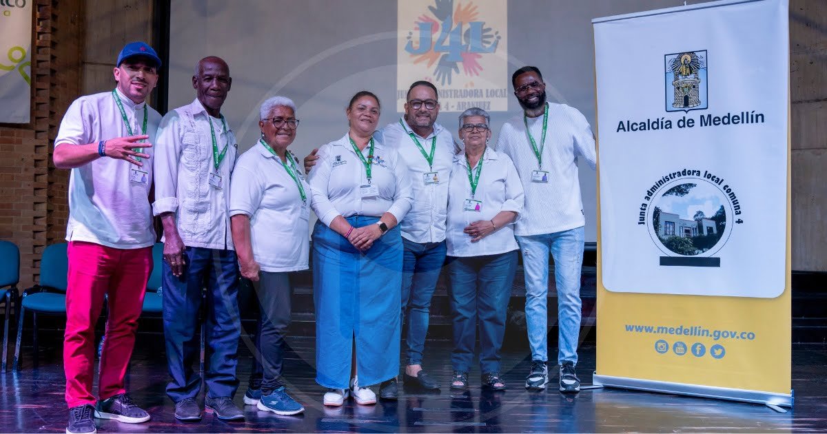 Ediles comuna 4 en evento la Jal en tu barrio